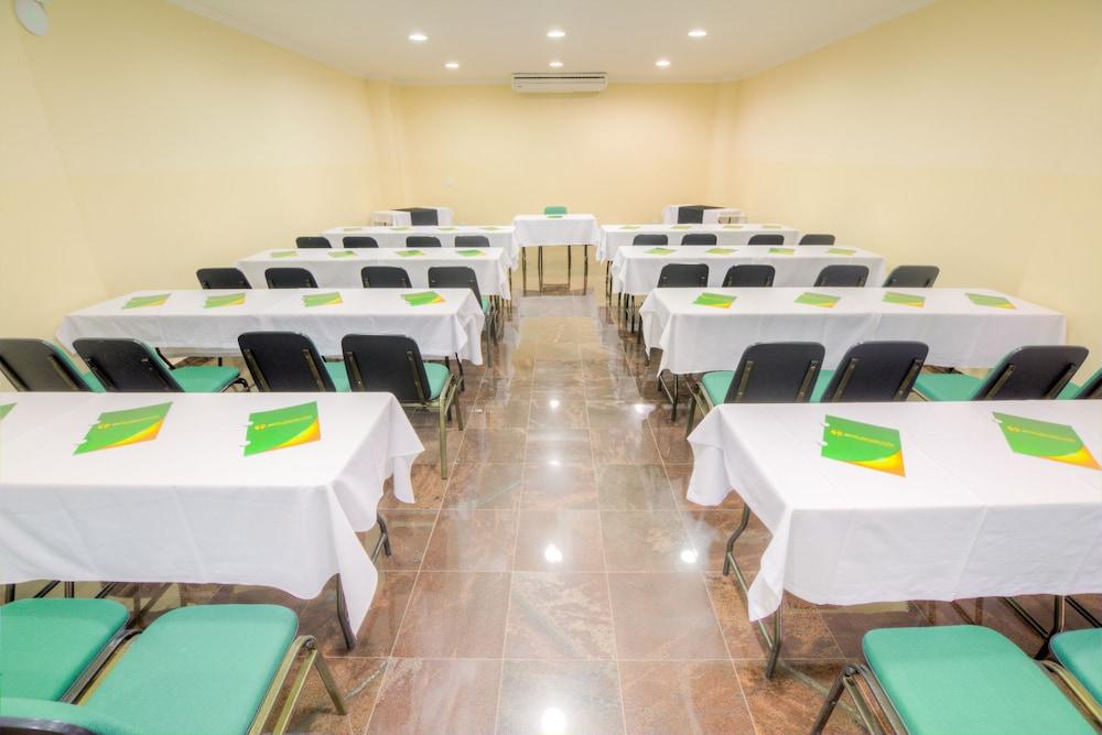 Hotel Golden Park Uberaba By Nacional Inn Exteriér fotografie